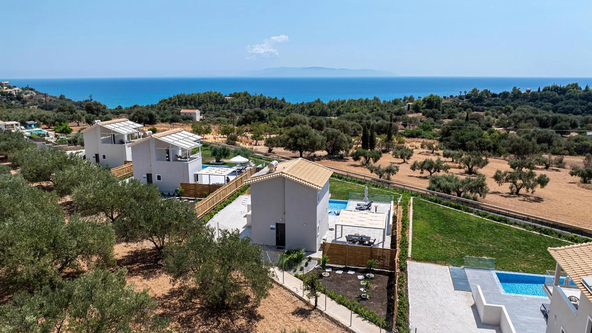 Endless Blue Private Club Villa Trapezaki