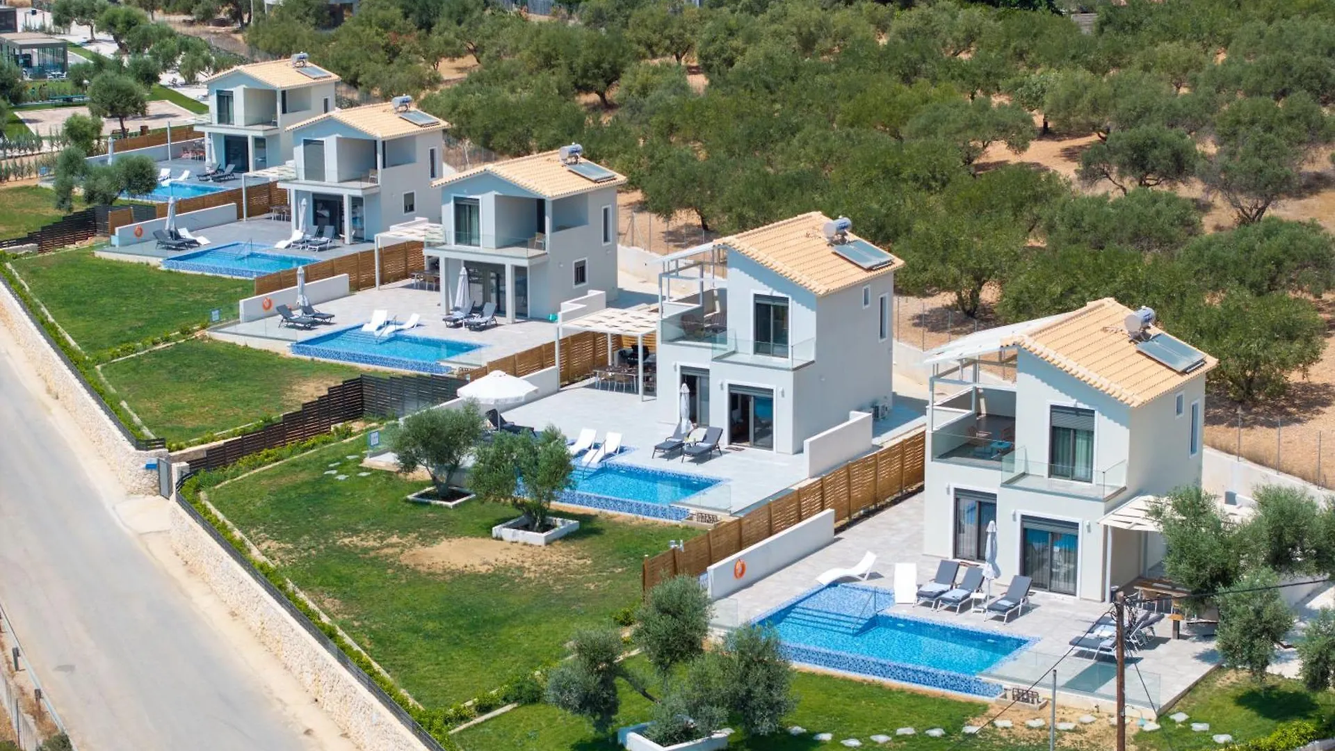 Endless Blue Private Club Villa Trapezaki