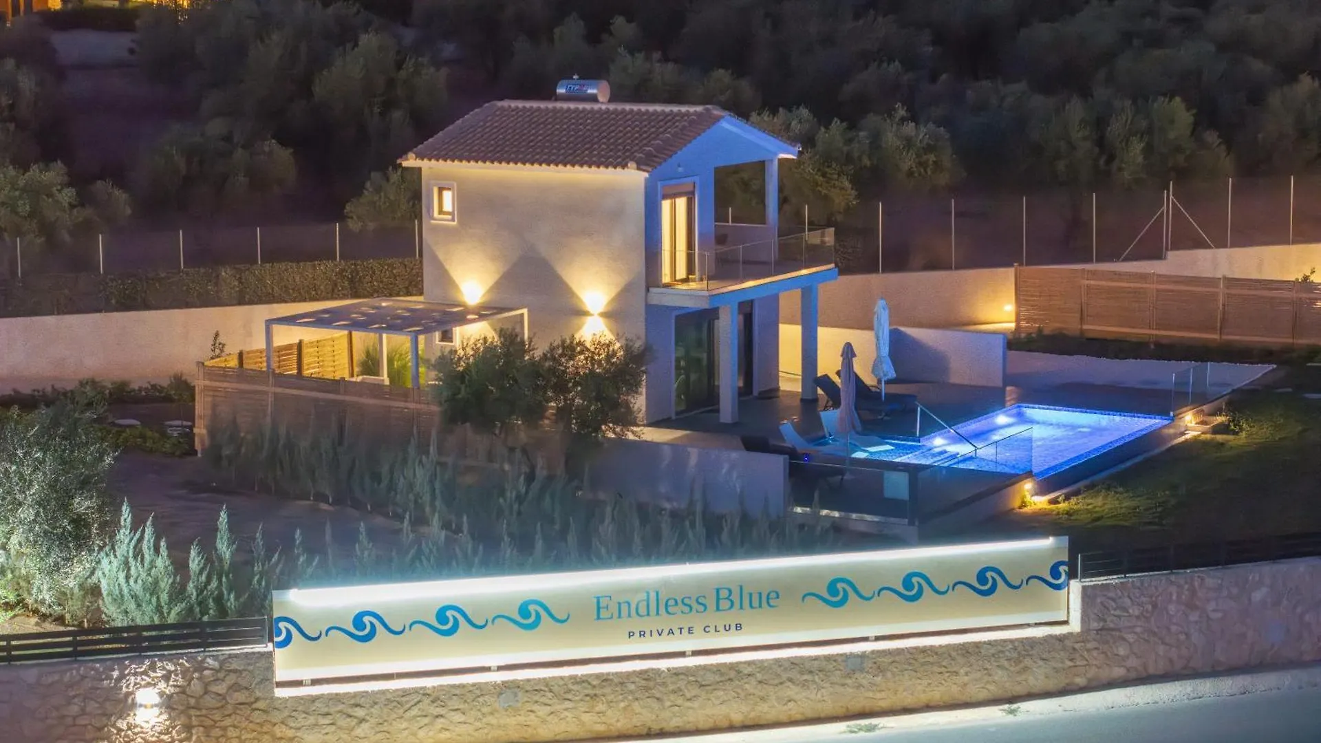 Endless Blue Private Club Villa Trapezaki  Greece