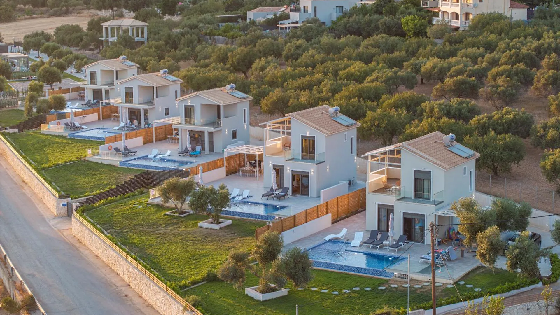 Endless Blue Private Club Villa Trapezaki